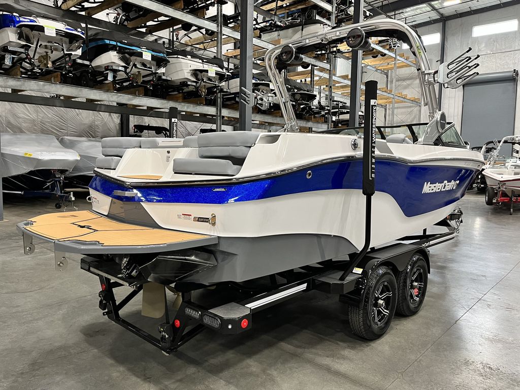 2024 MasterCraft XT25