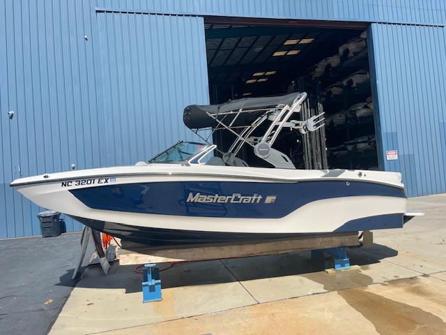 2022 Mastercraft XT22 ONLY 51 HRS! Icon
