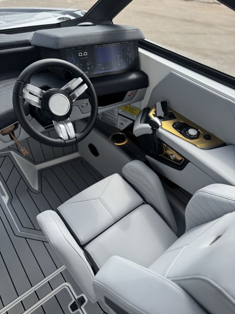 2025 Nautique Super Air Nautique G23