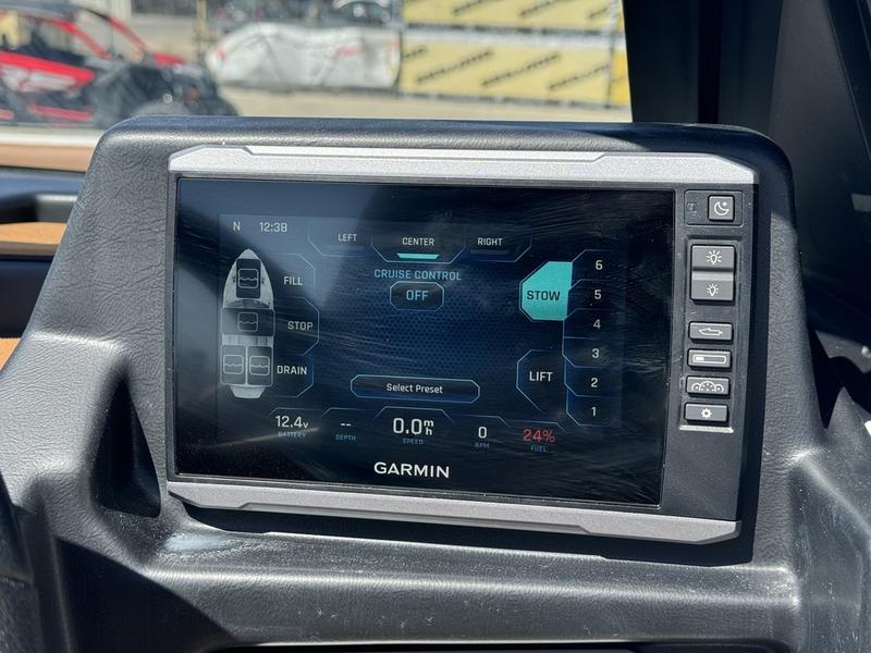 2025 Axis T250