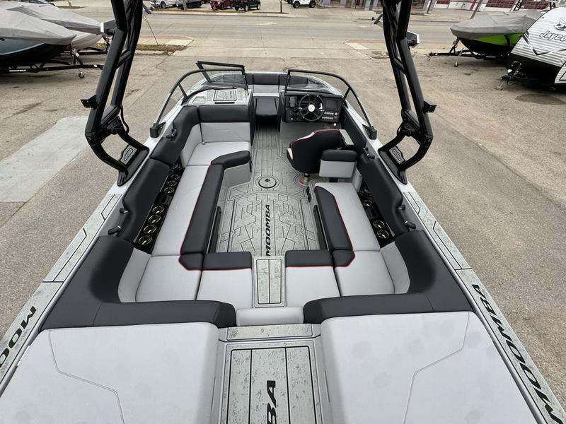 boat.Title