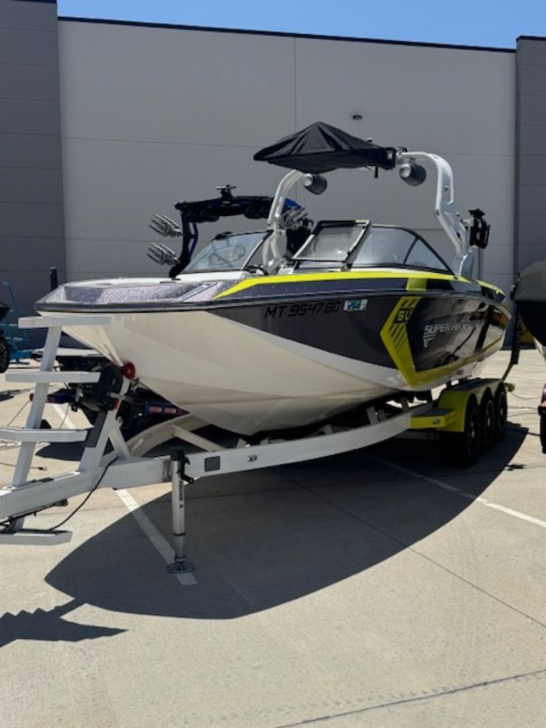 2018 Nautique G25
