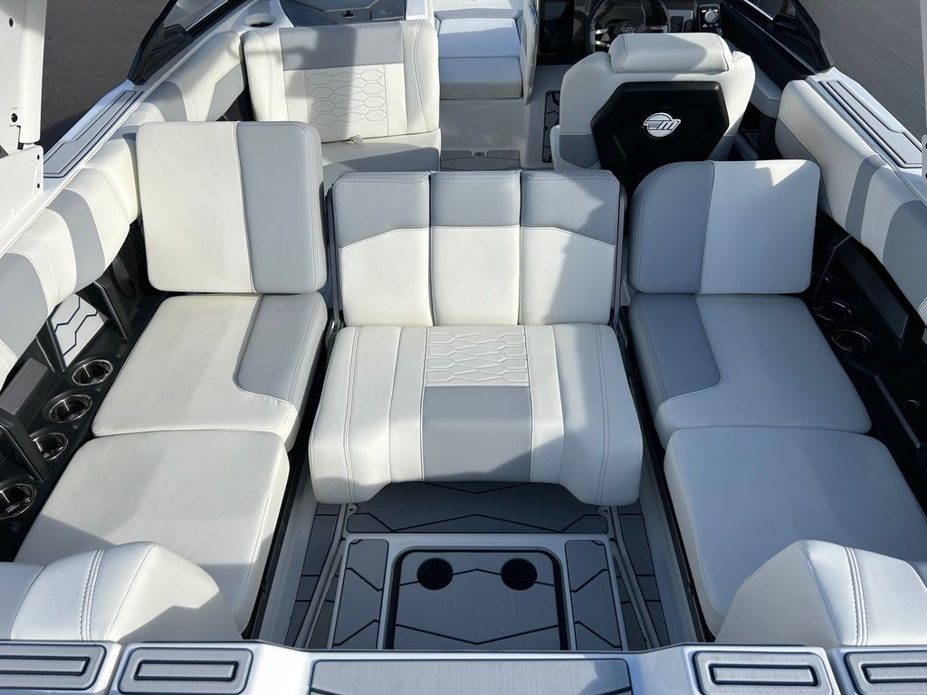 2025 Malibu Boats 23 MXZ
