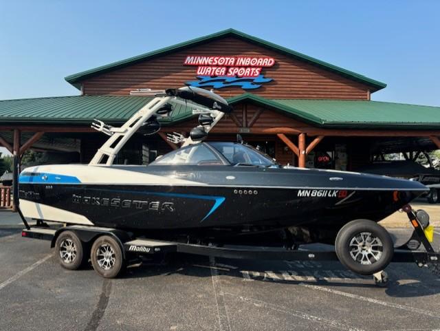 2016 Malibu 23 LSV – S7860