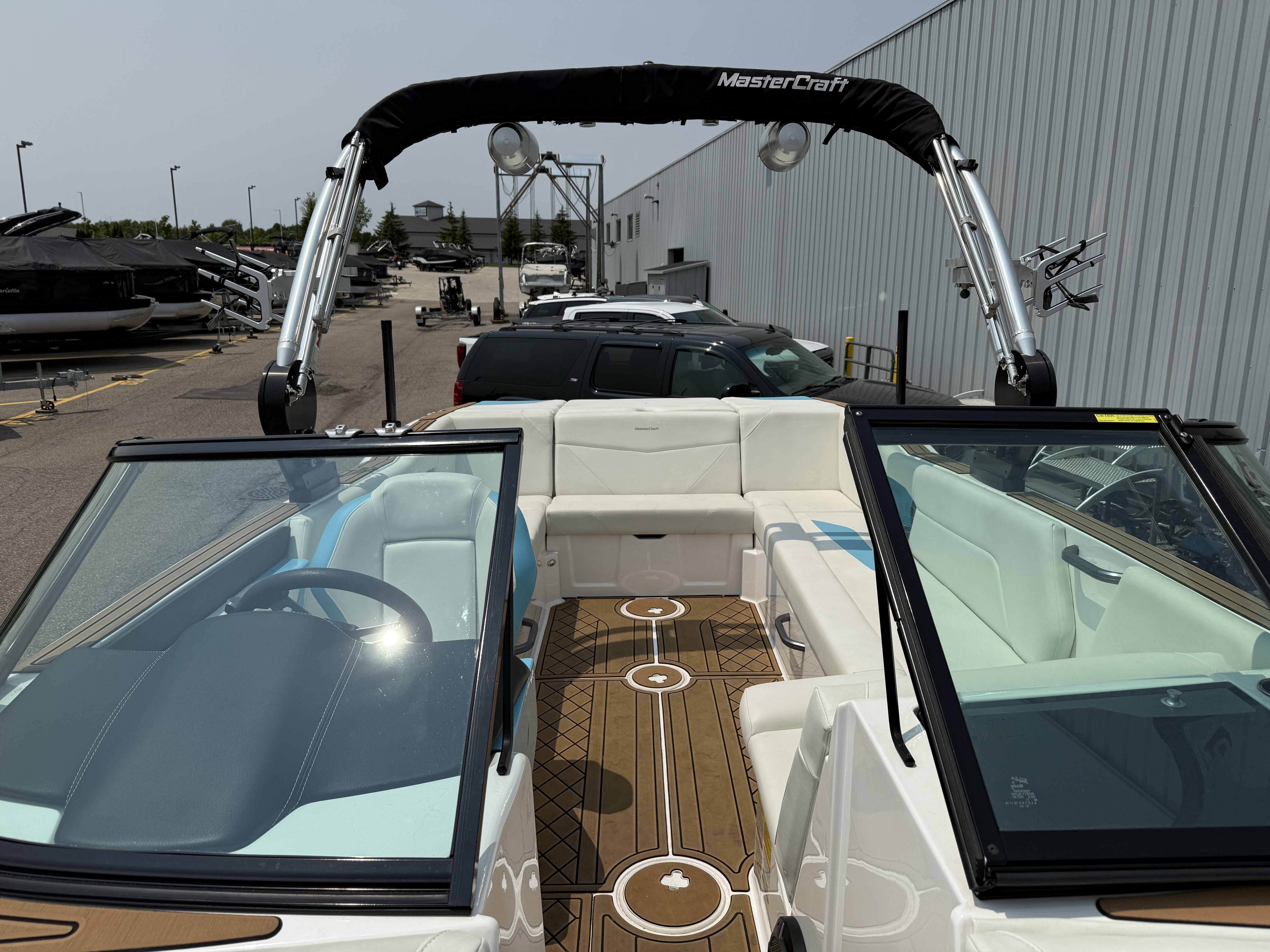 2021 MasterCraft NXT24