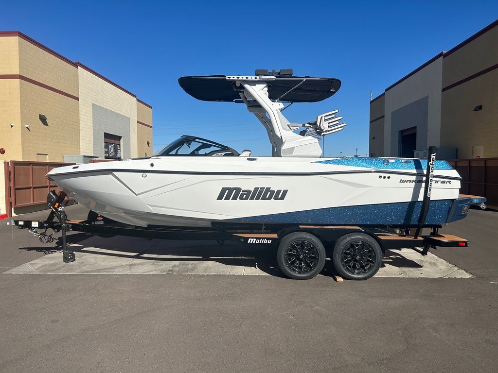 boat.Title