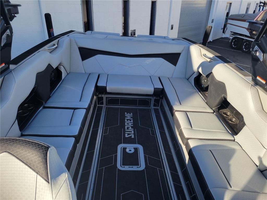 2022 Supreme ZS252