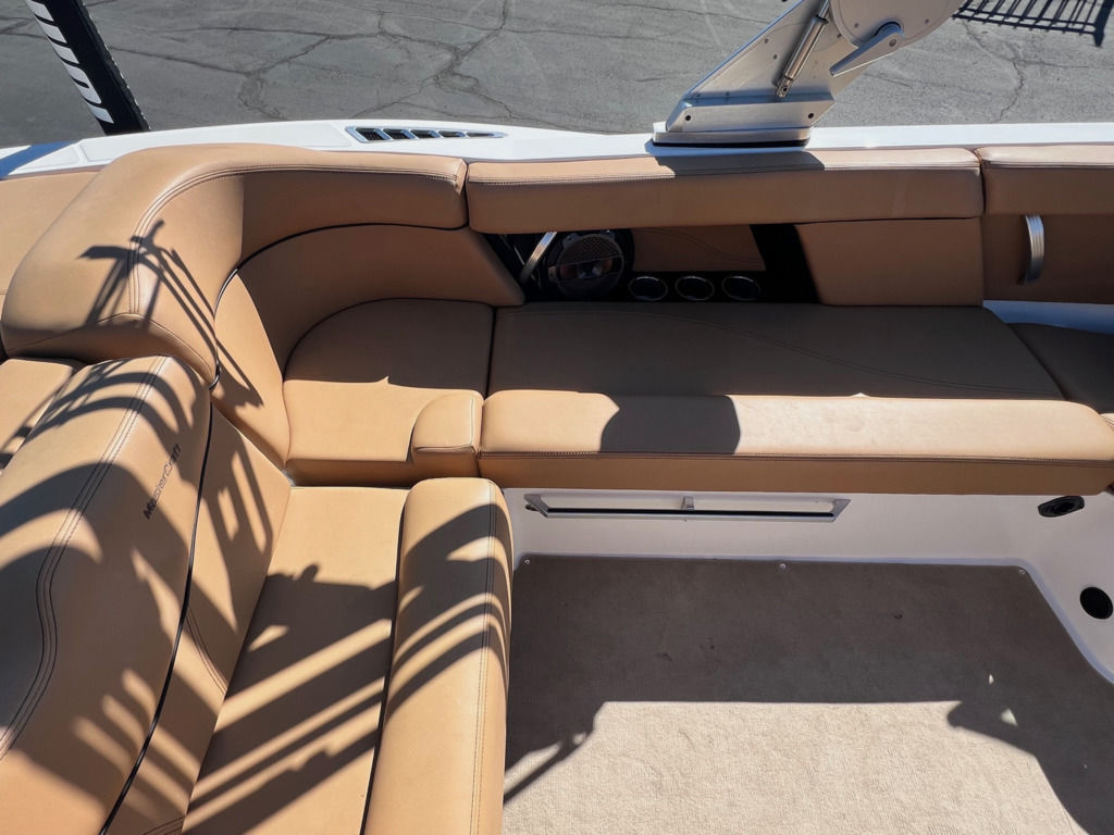 2021 Mastercraft XT22