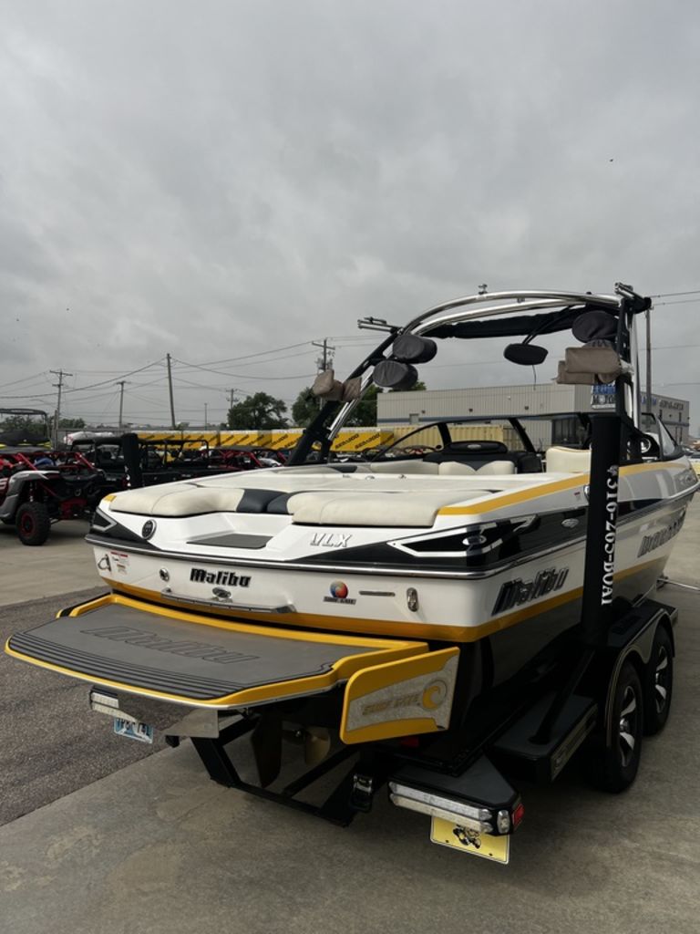 2014 Malibu Boats Wakesetter 21 VLX