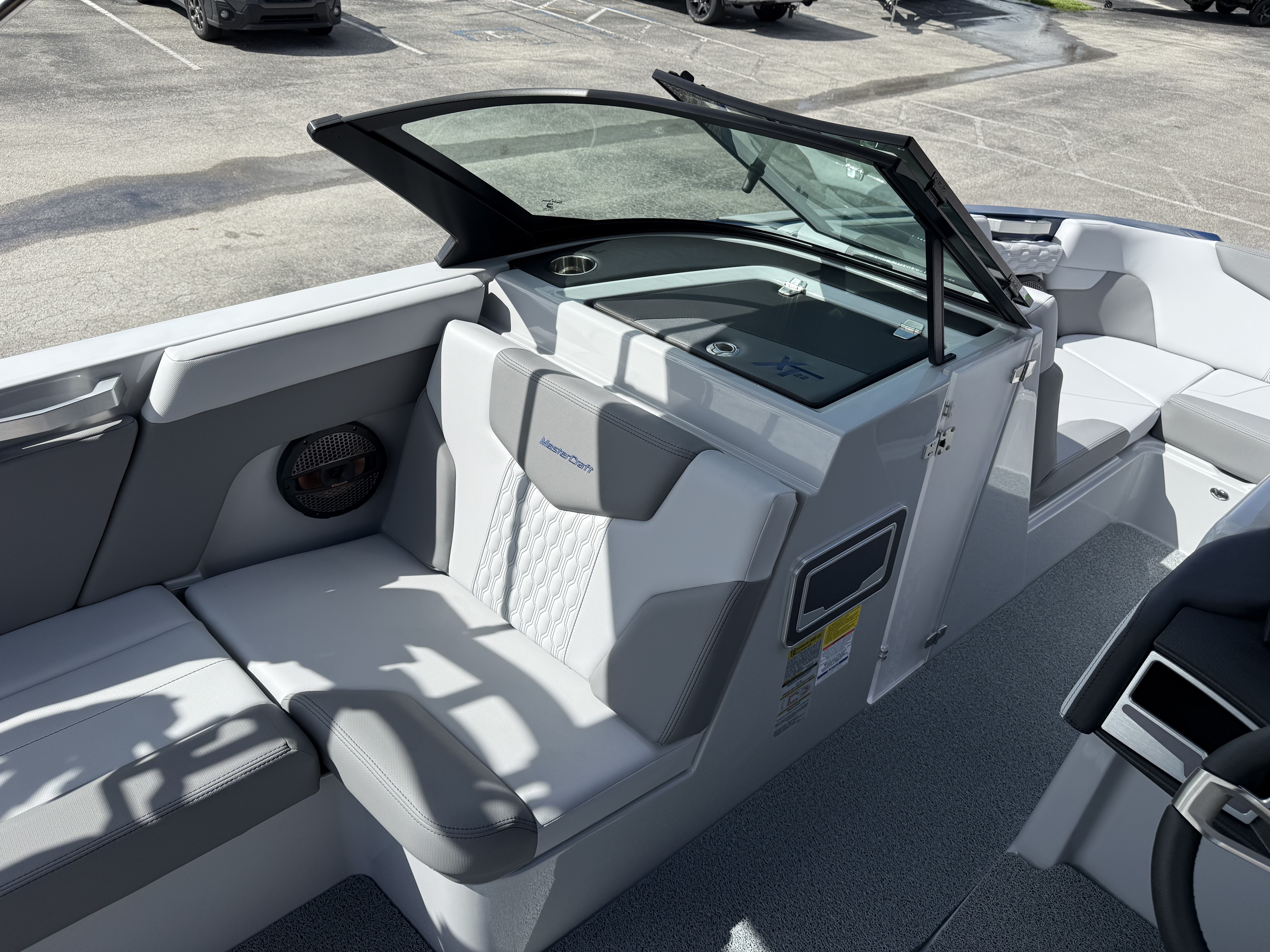 2024 MasterCraft XT22