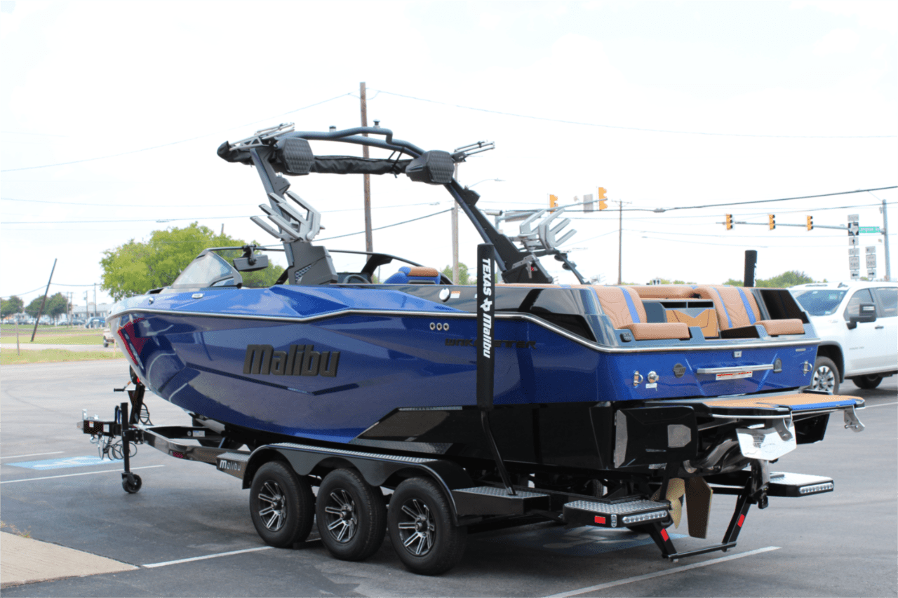 2025 Malibu 25 LSV