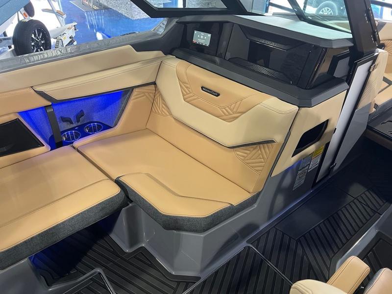 2024 MasterCraft XStar 23