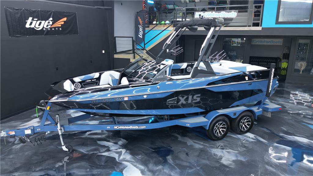 boat.Title