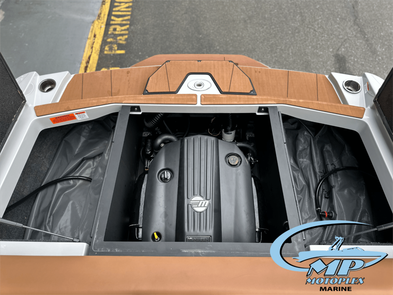 2023 Axis T235