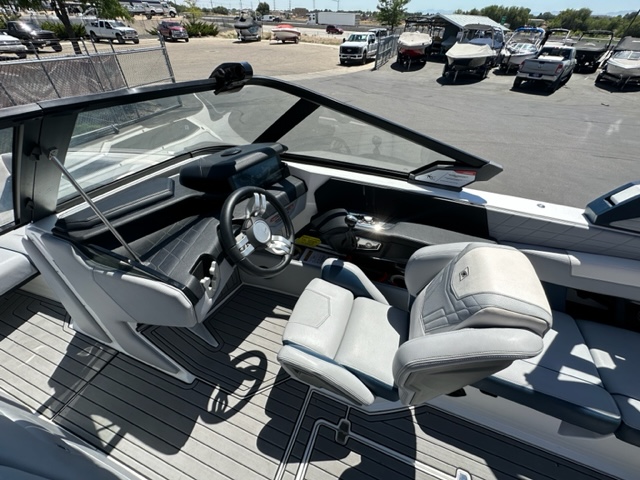 2021 Nautique G23