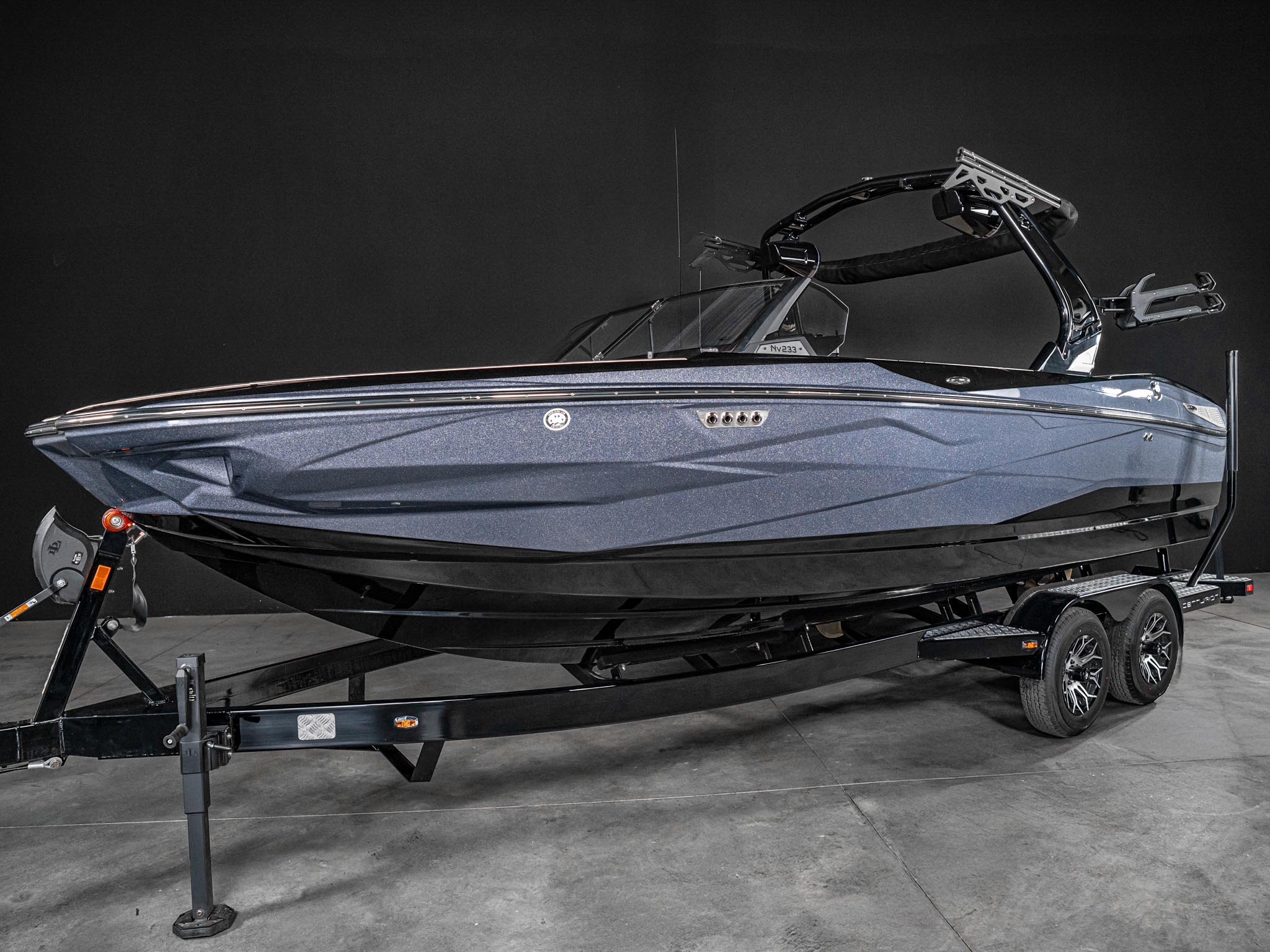 2025 Centurion NV233