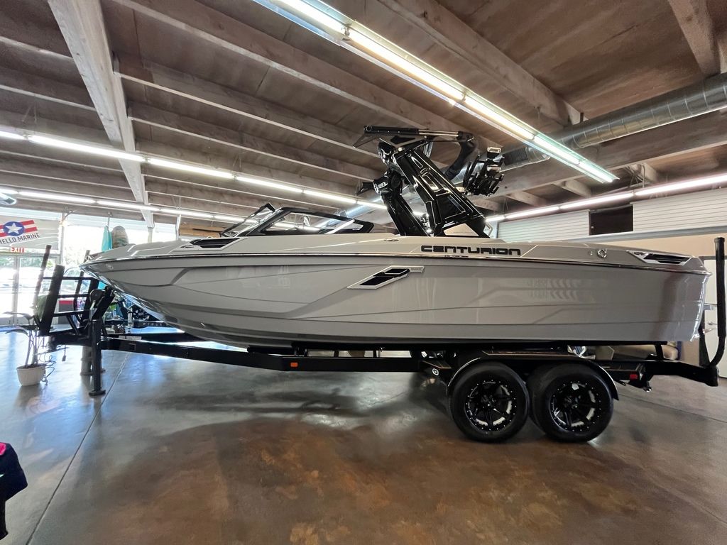 2023 Centurion RI 245