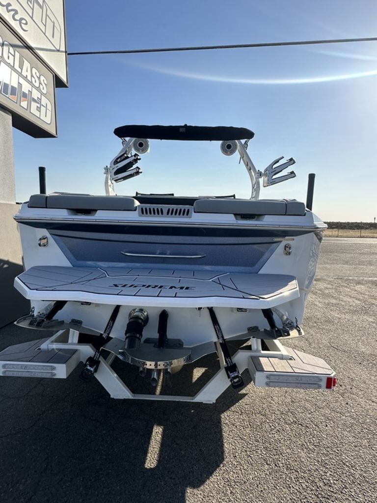 2024 supreme boats S240