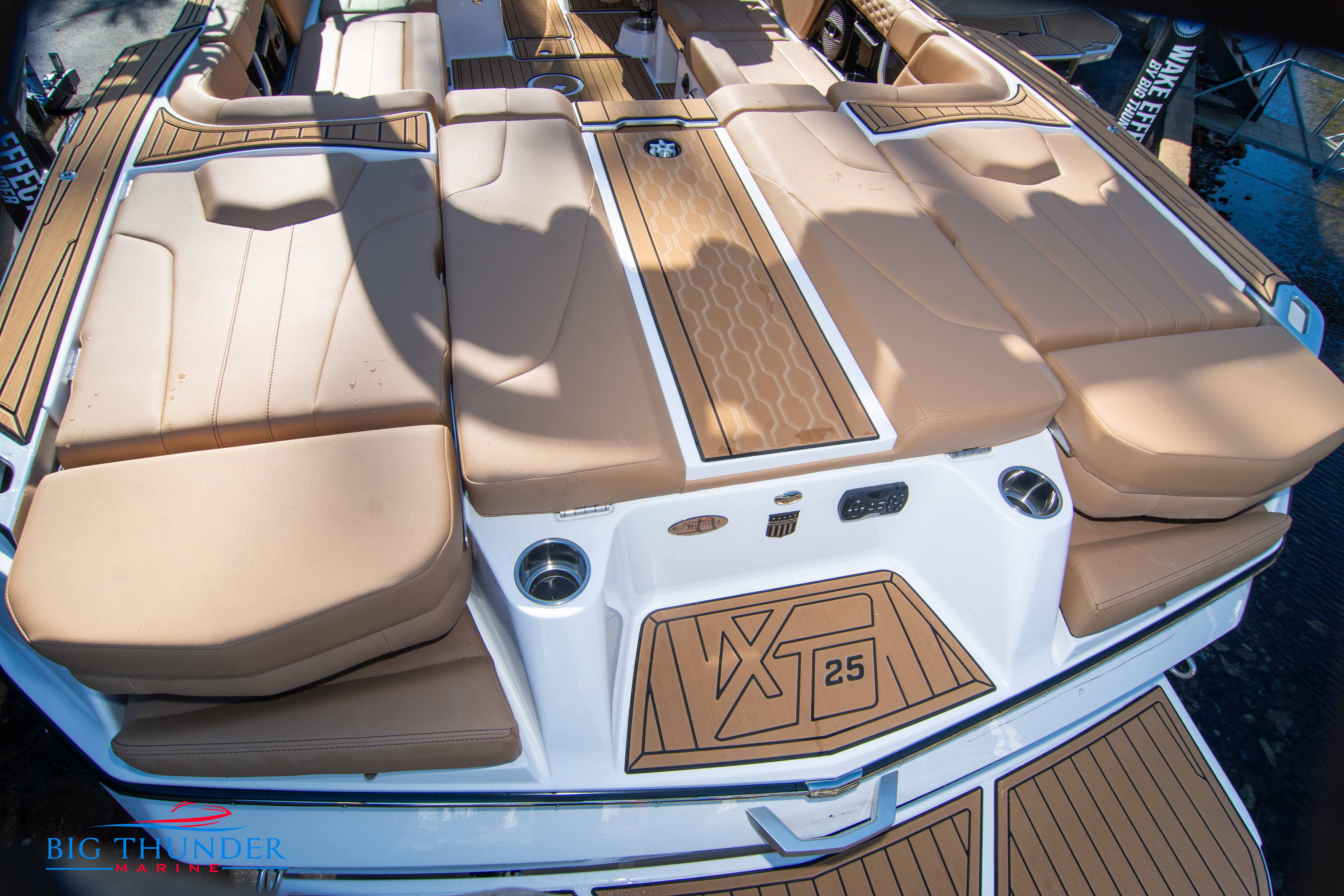 2024 Mastercraft XT25
