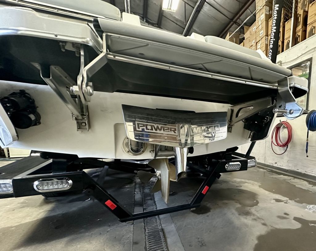 2024 Malibu Boats 23 LSV