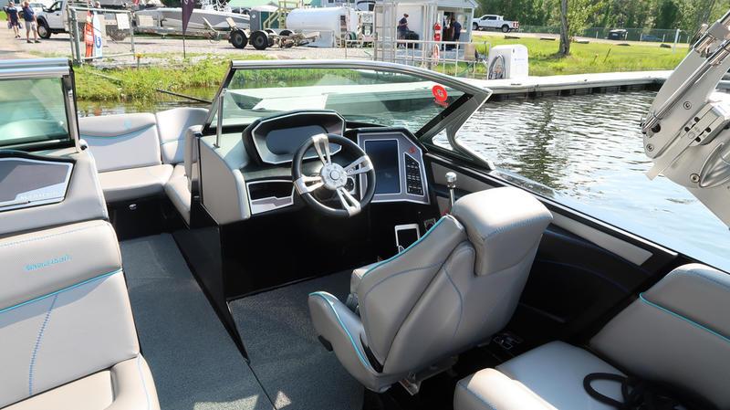 2018 MasterCraft X23