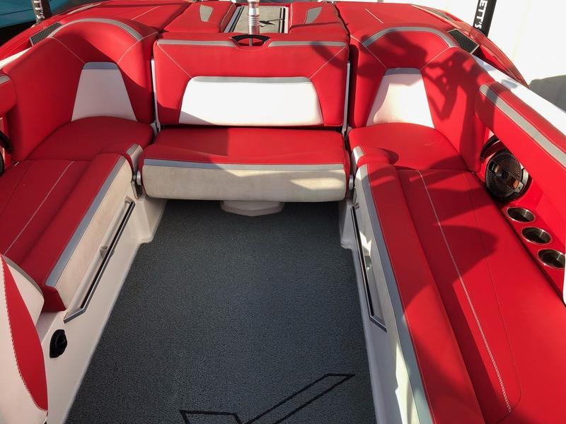 2019 MASTERCRAFT XSTAR