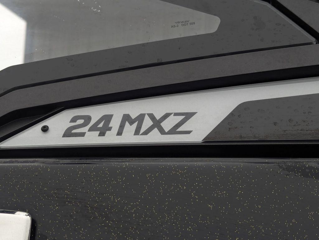 2025 Malibu 24 MXZ