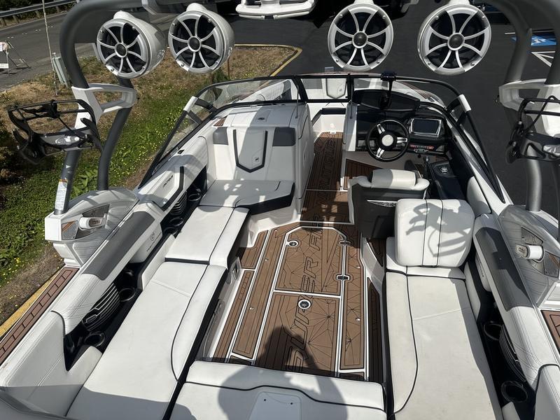 2016 Nautique G23