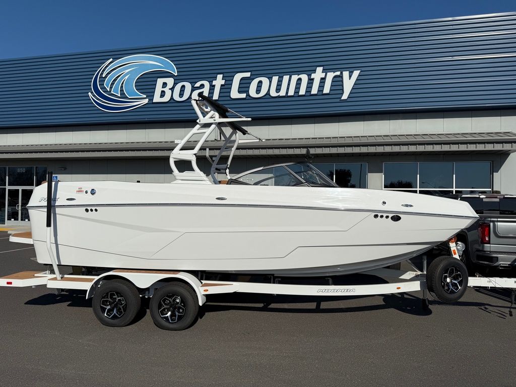 2025 Moomba Max