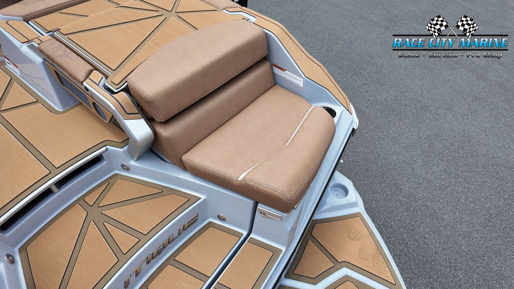 2025 Nautique P25