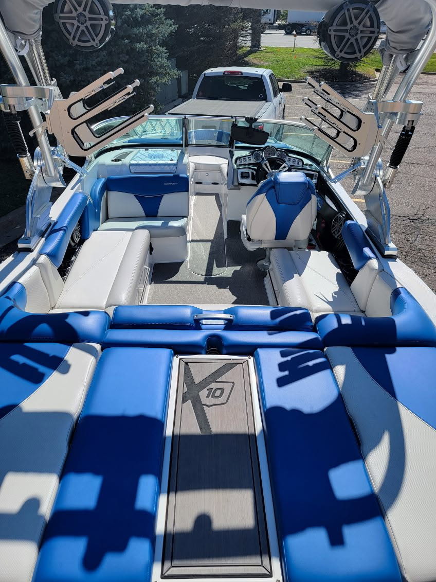 2016 MasterCraft X10