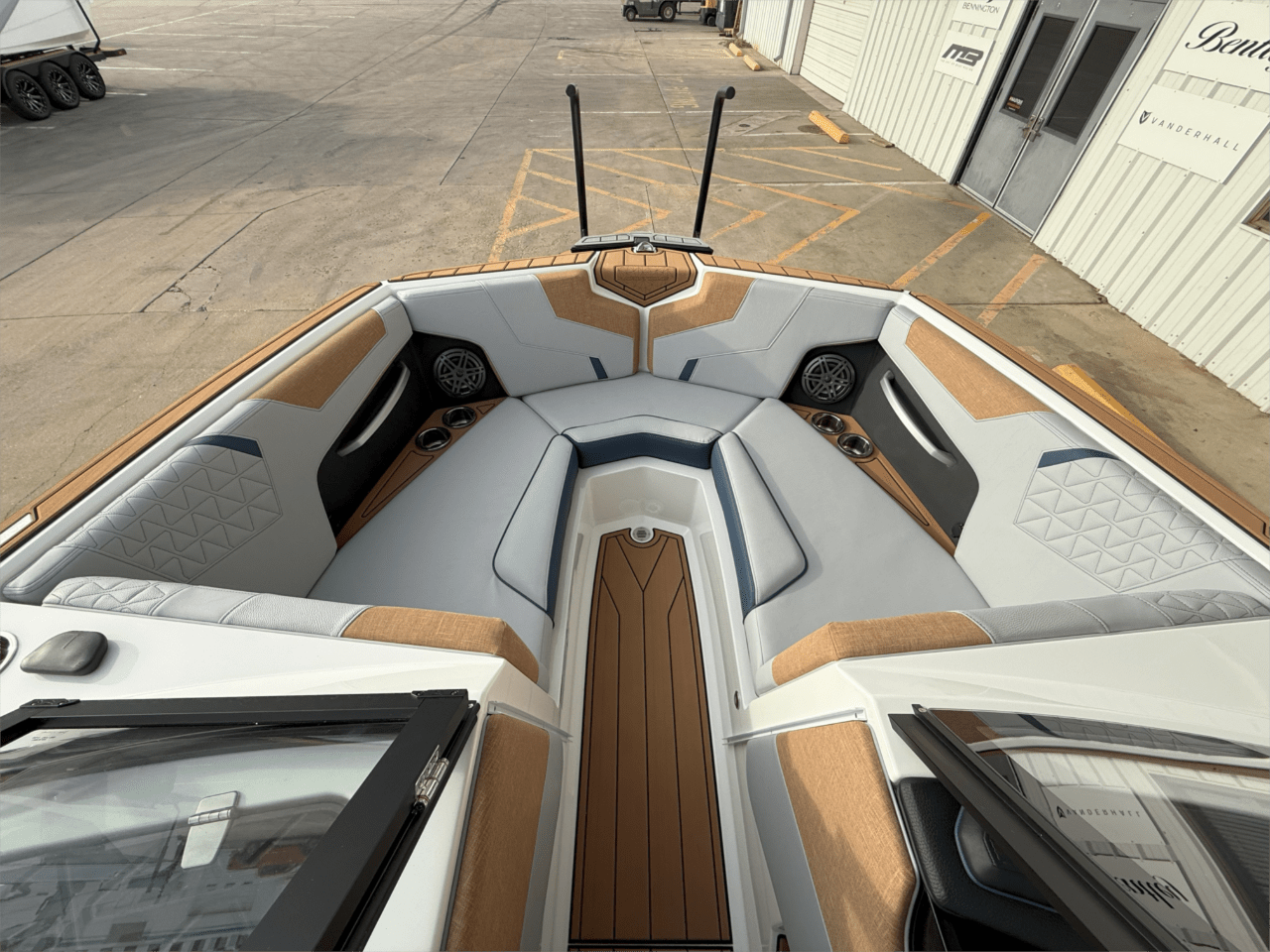 2025 Nautique GS22