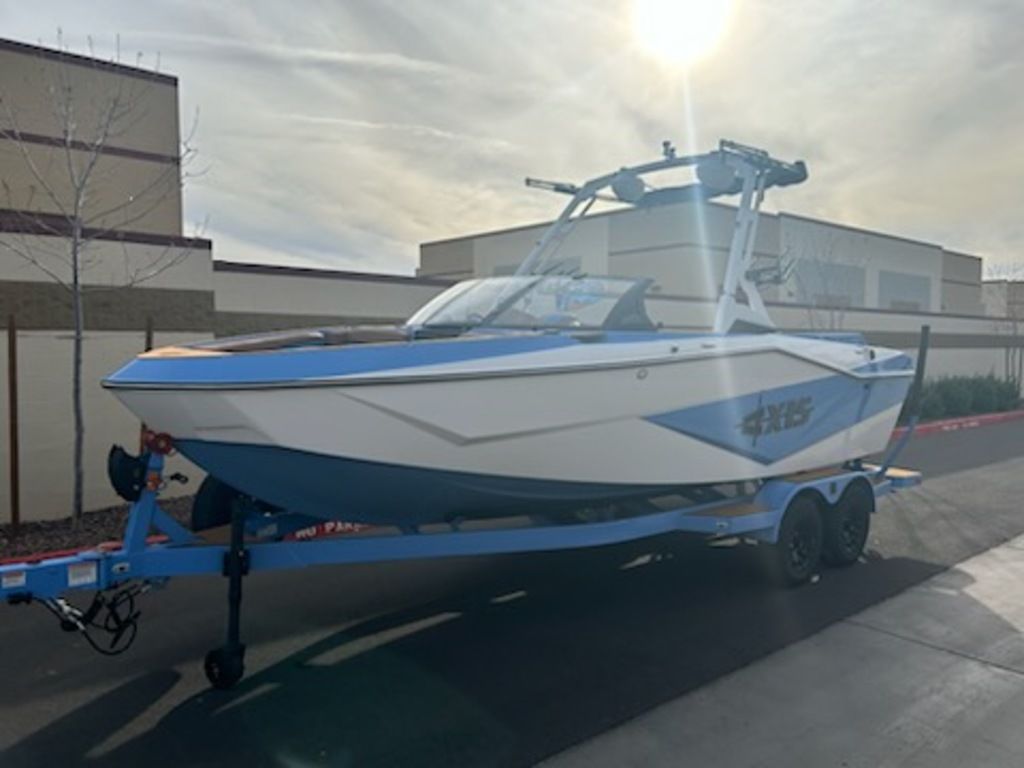 2025 Axis Wake Research T220
