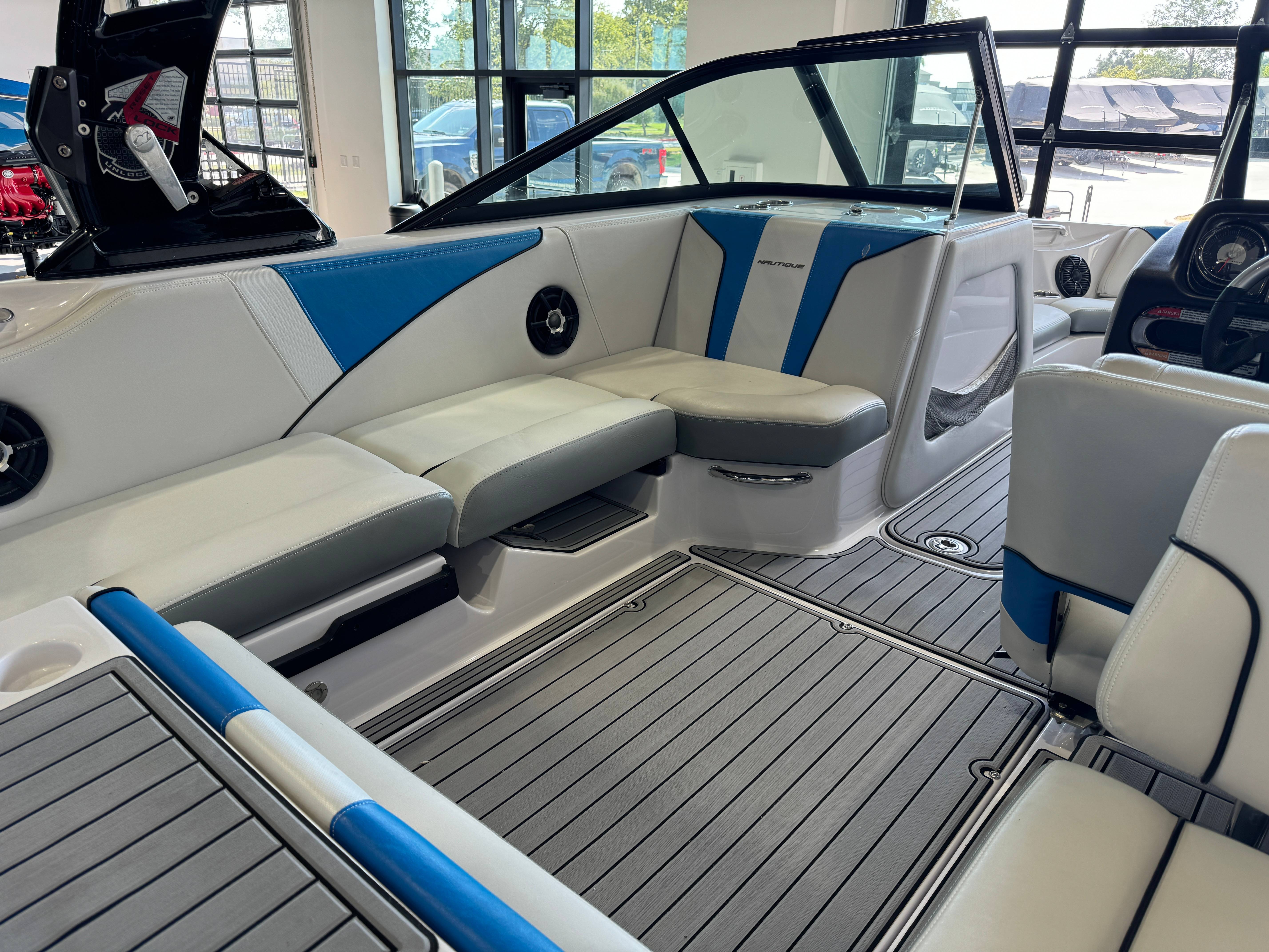 2011 Nautique SUPER AIR NAUTIQUE 210