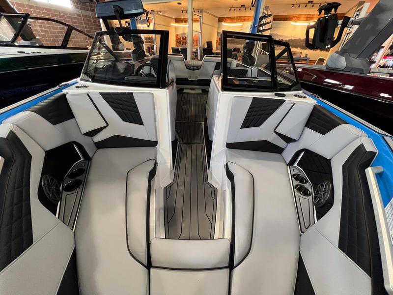 New 2023 Nautique S23