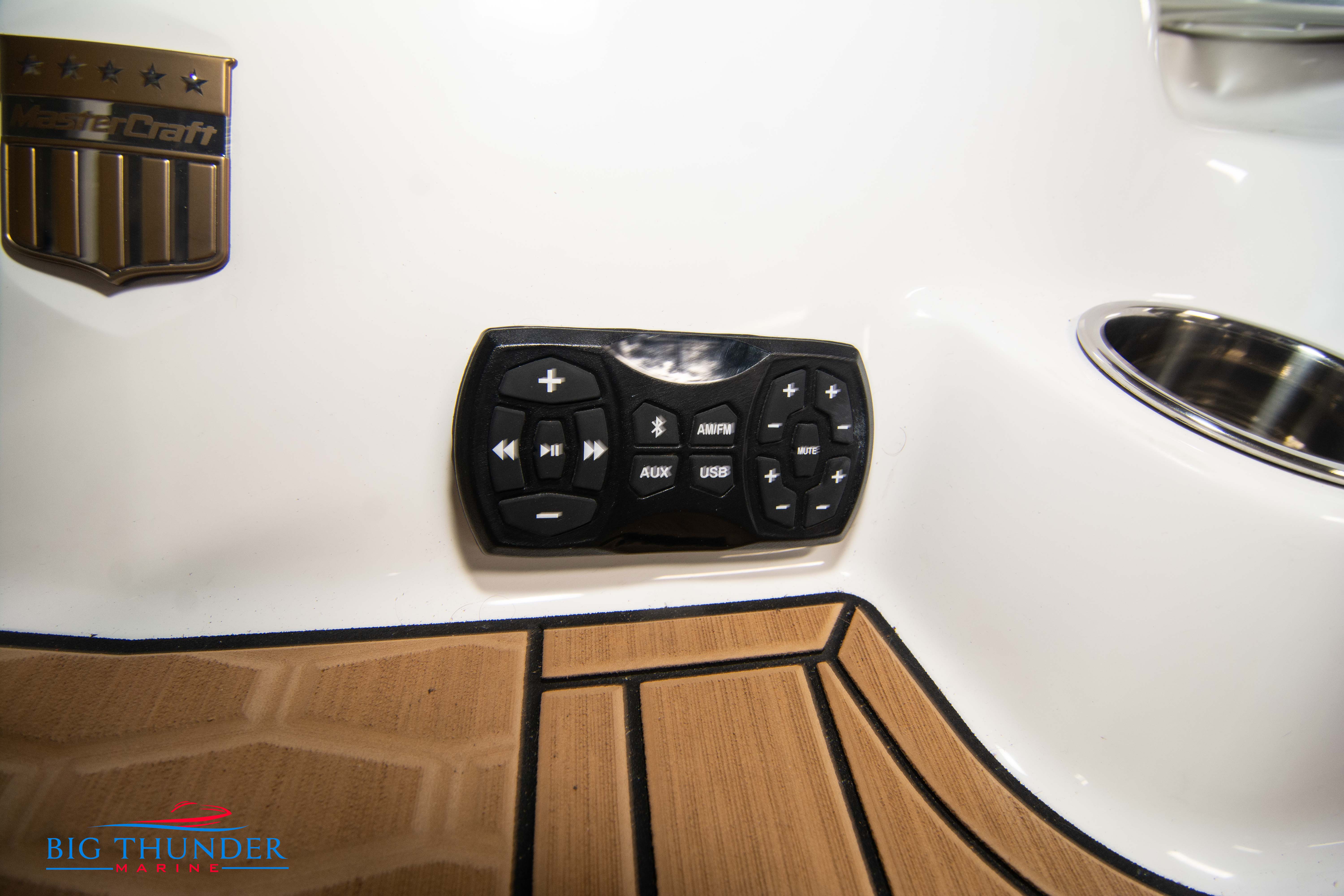 2023 Mastercraft X26