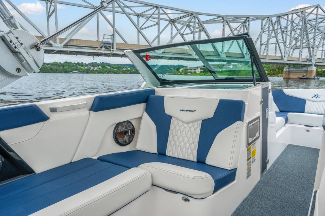 2024 Mastercraft XT22