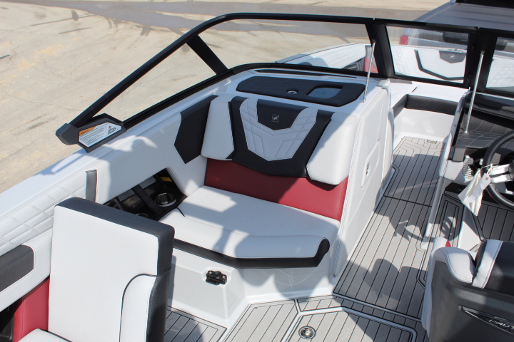 2022 Nautique G23