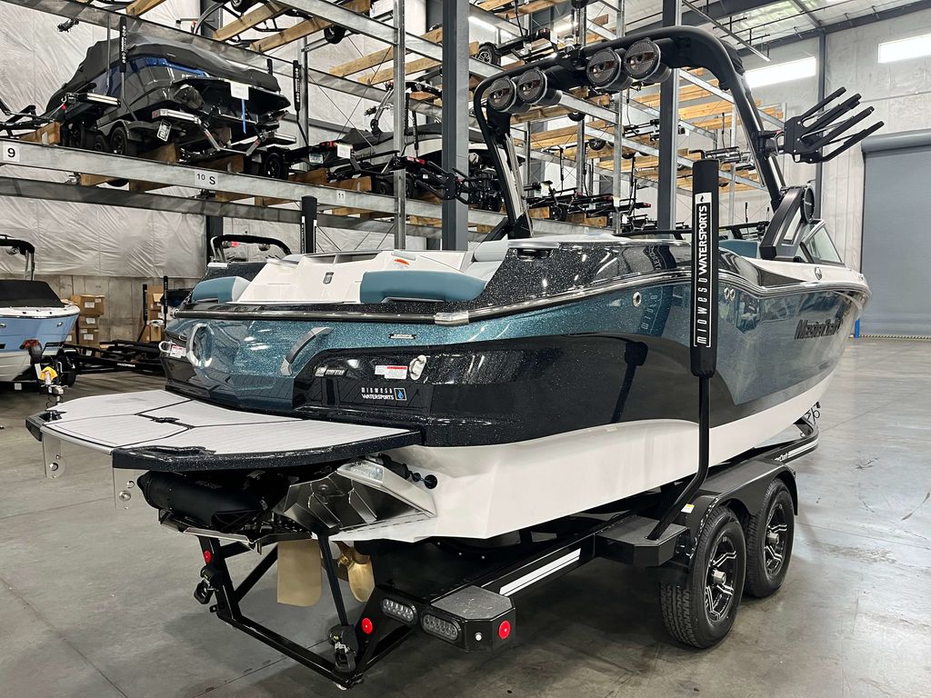 2025 MasterCraft X24