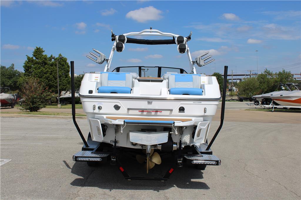 2024 Malibu 26 LSV