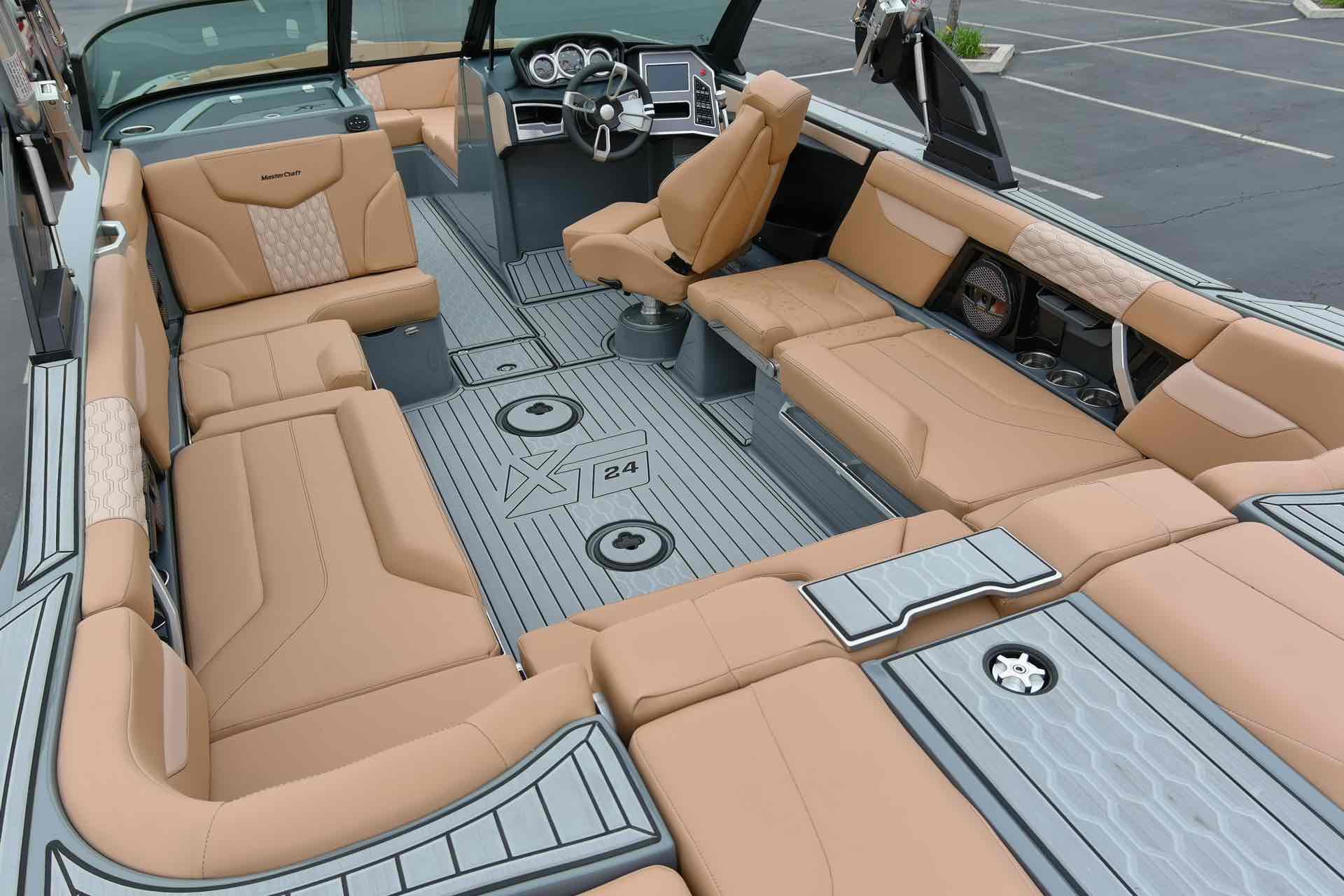 2024 MasterCraft XT24