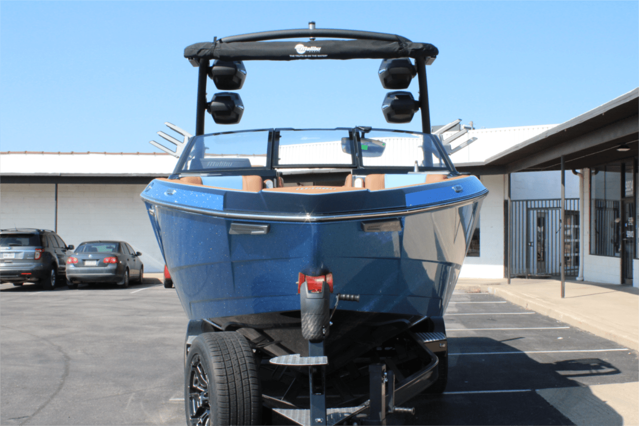 2025 Malibu 26 LSV