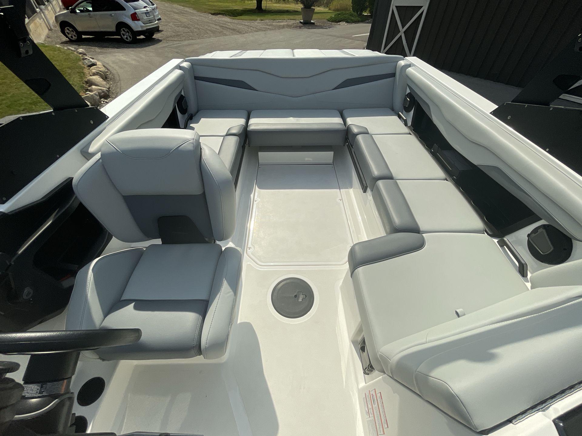 2024 Axis T220-R