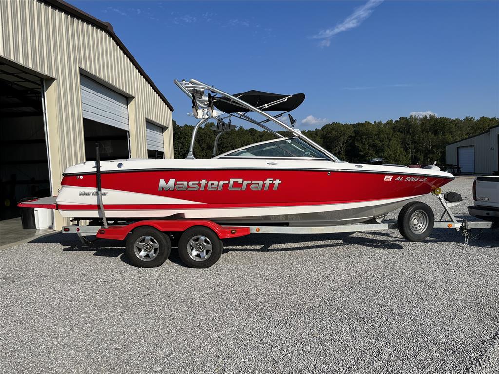 23 FT MASTERCRAFT WAKEBOARD BOAT Icon