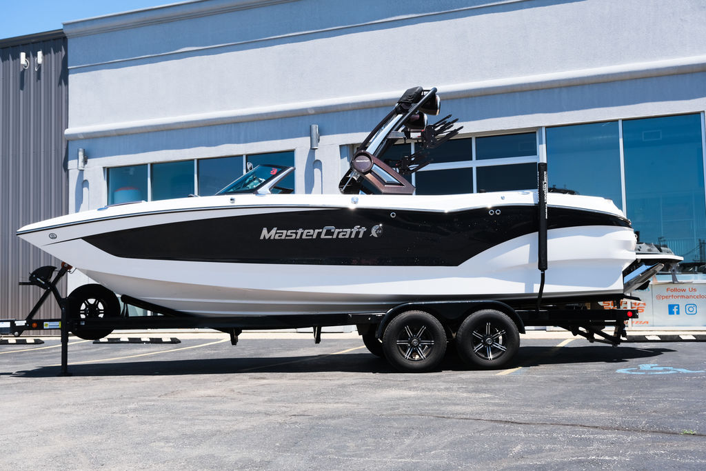 2023 MasterCraft X24 NEW DEALER DEMO  Icon