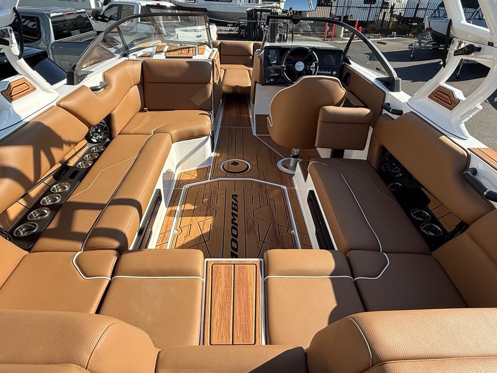 2025 Moomba Max