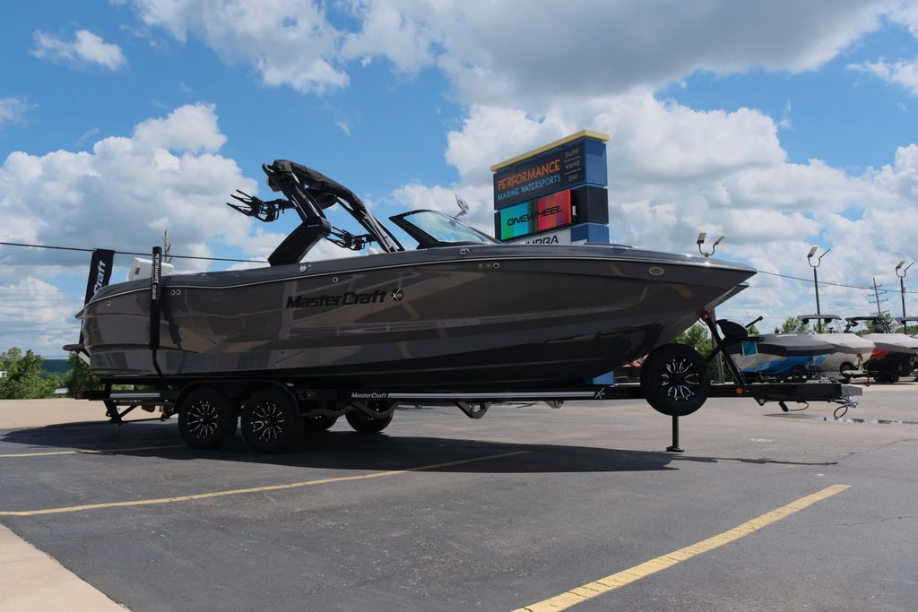 2025 MasterCraft X26