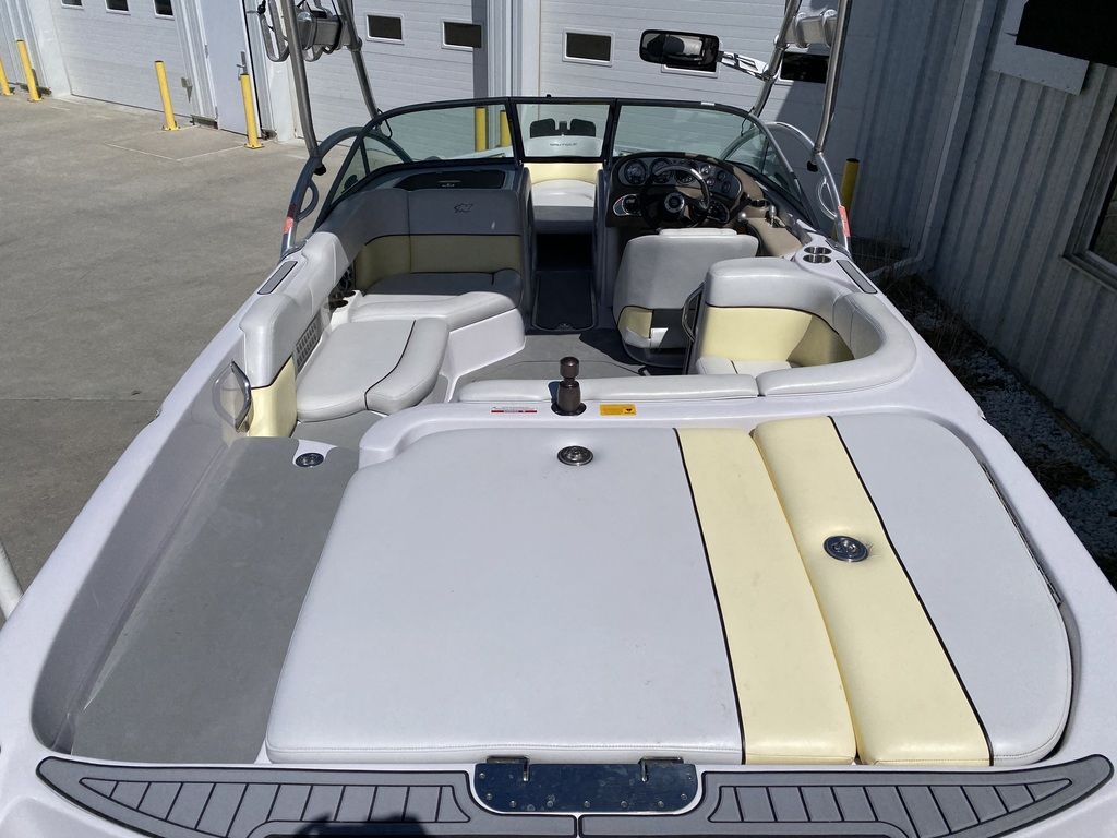 2008 Nautique Air Nautique 211