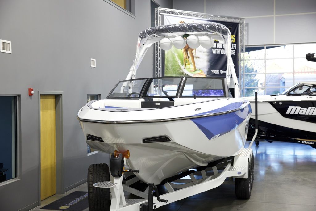 2025 Axis Wake Research T250