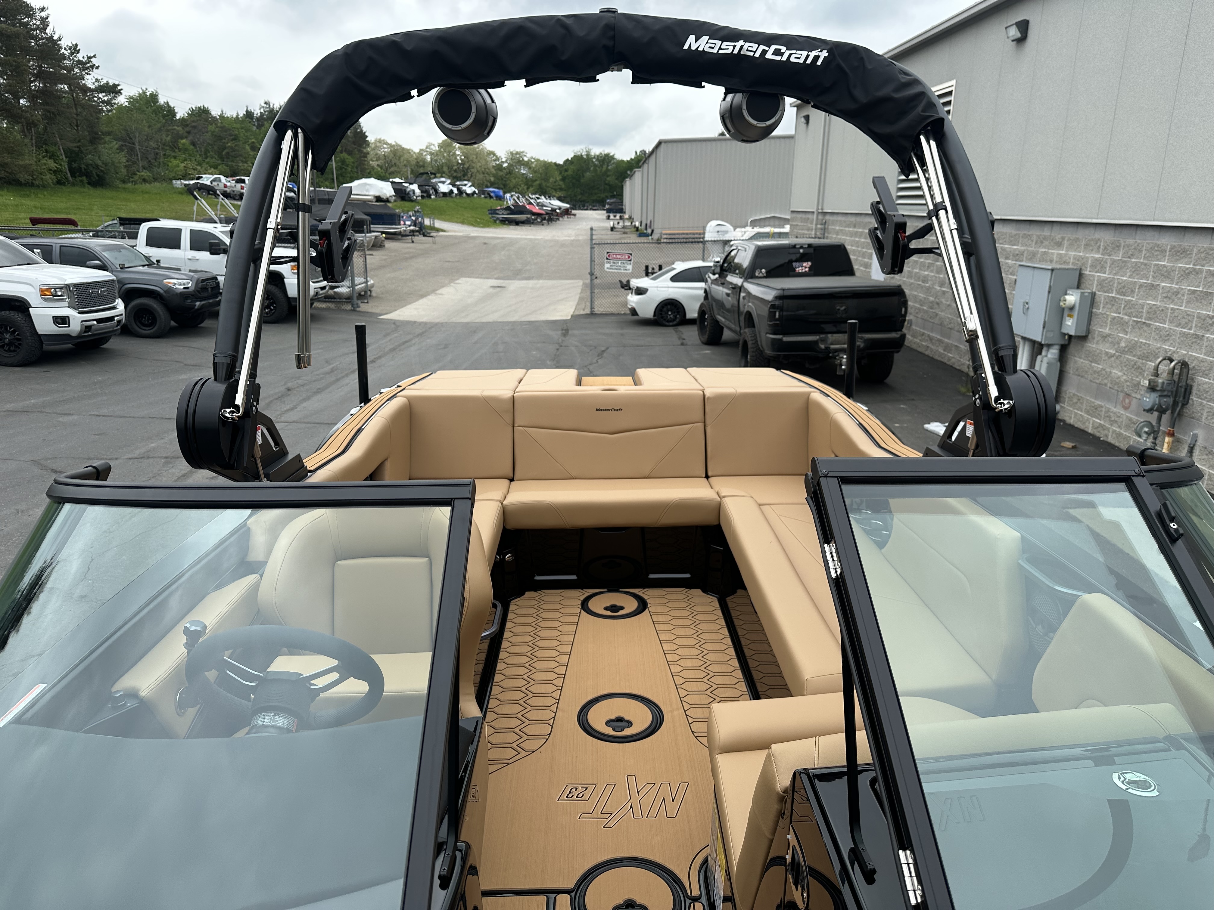 2025 MasterCraft NXT23